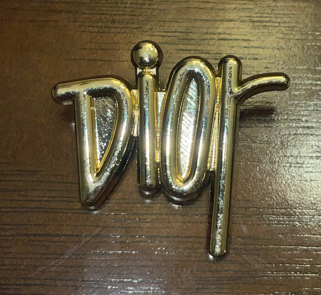 D!0R Gold Brooch